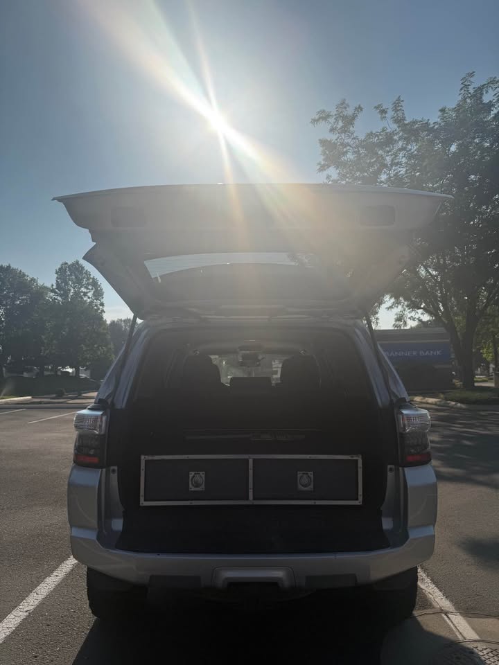 2015 Toyota 4Runner · SR5 Sport Utility 4D (photo 4) — photo 4
