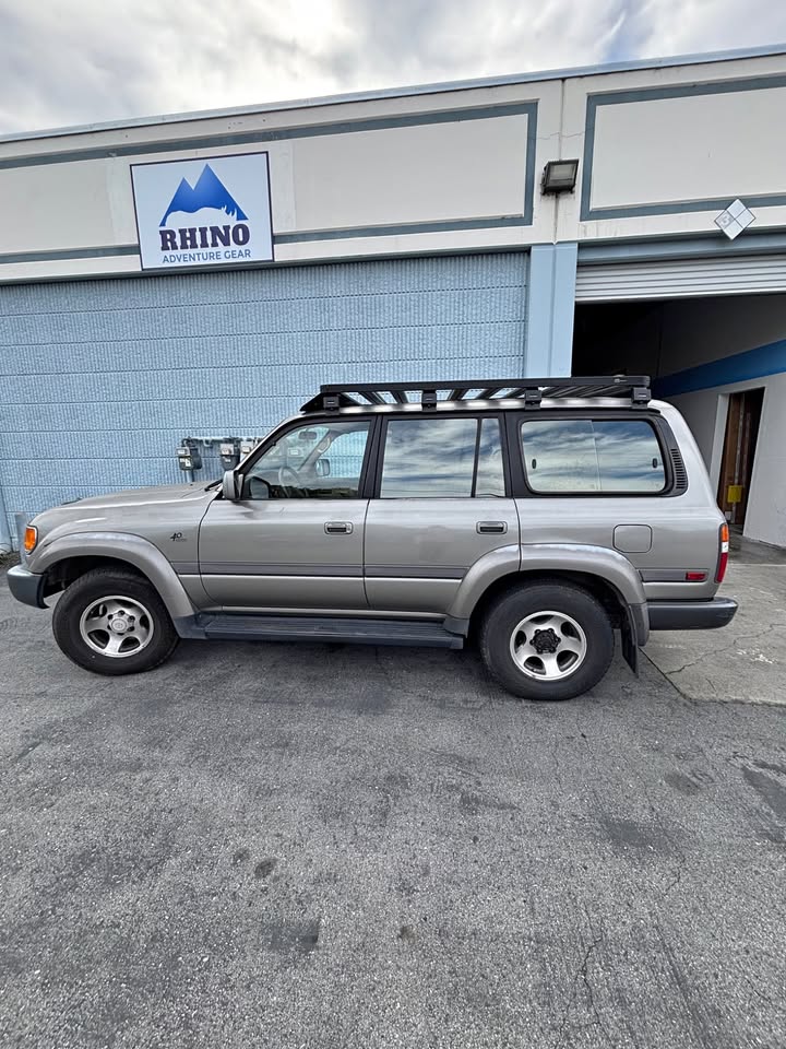 1997 Toyota Land Cruiser in Palo Alto, CA (photo 1)