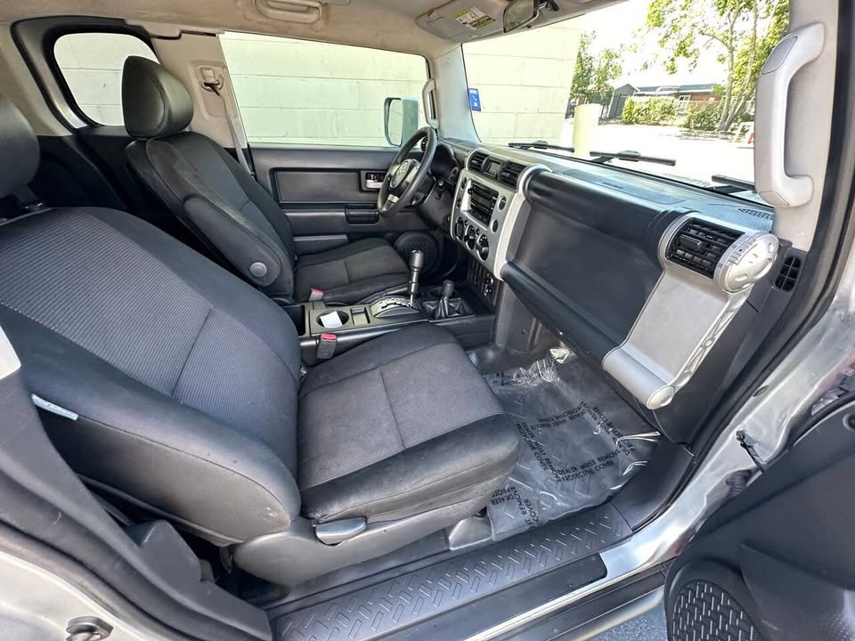 2008 Toyota FJ Cruiser (photo 9) — photo 9
