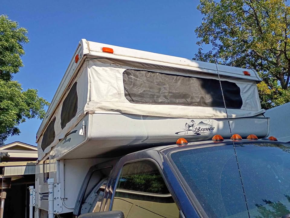 Palomino camper (photo 1) — photo 1