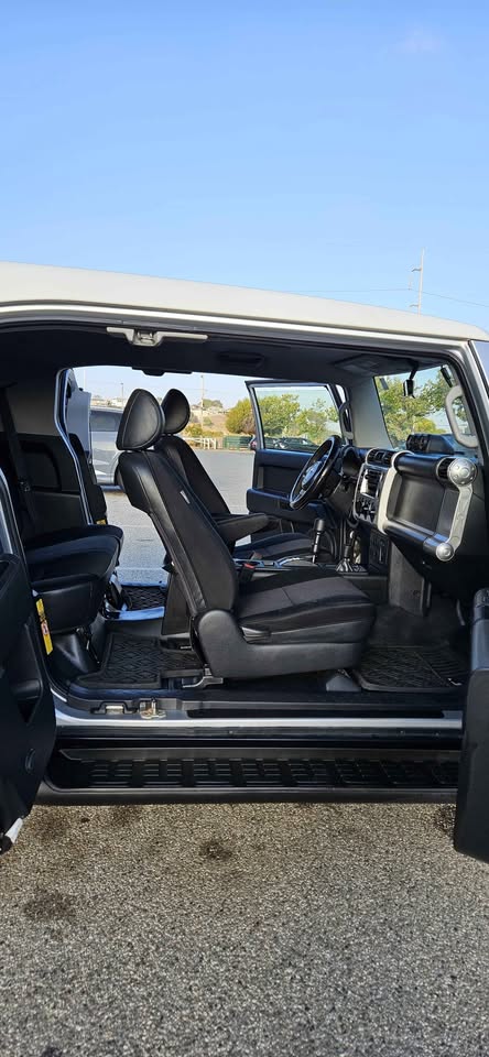 2008 Toyota FJ Cruiser · Sport Utility 2D in El Monte, CA (photo 11) — photo 11