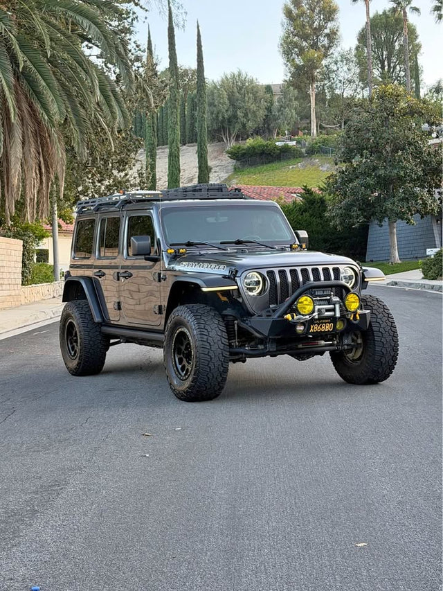 2020 Jeep Wrangler JLU Sahara Altitude in West Hills, CA (photo 1)