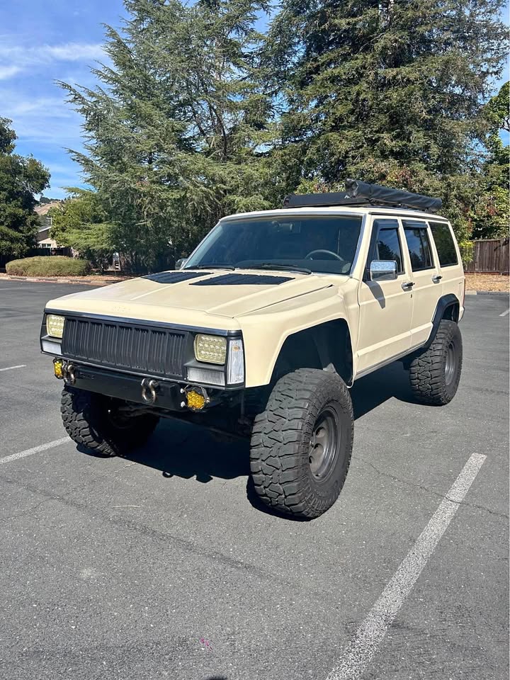 1989 Jeep Cherokee in Moraga, CA (photo 1)