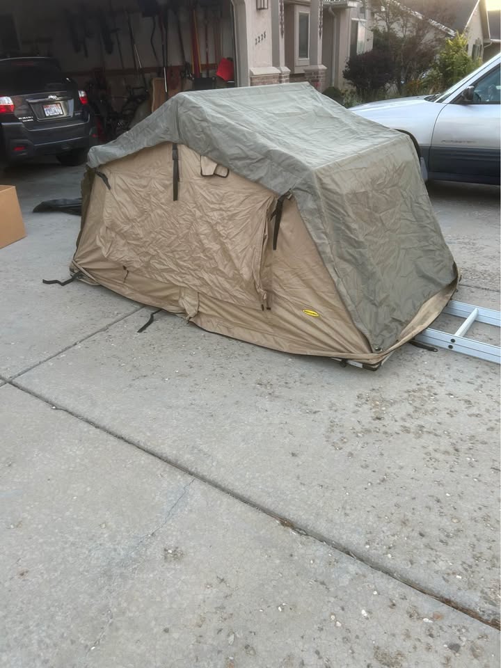 Rooftop tent in Brigham City, UT (photo 2) — photo 2