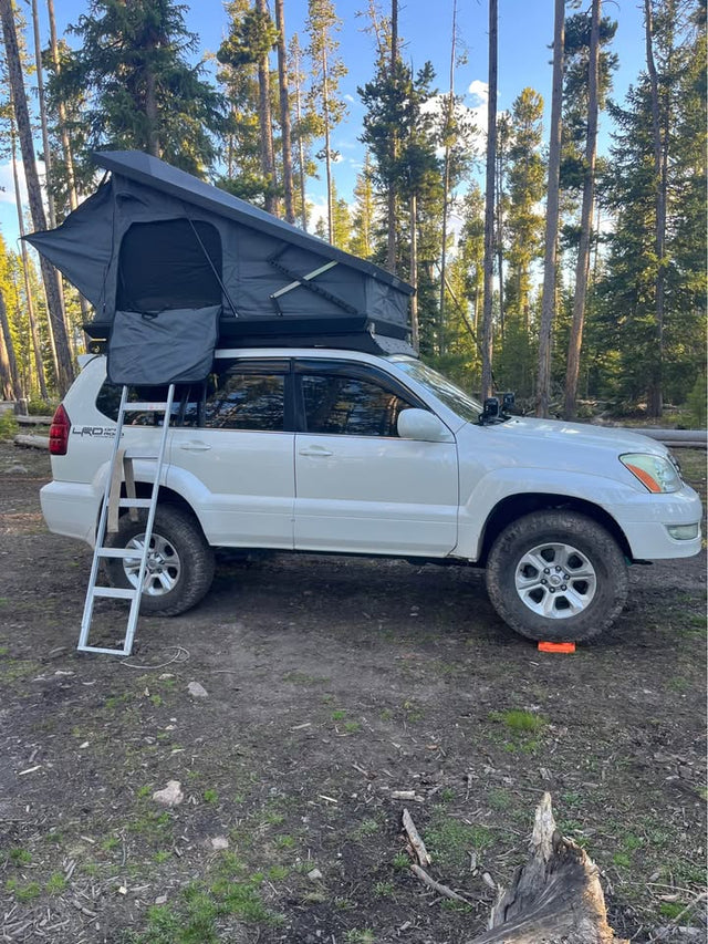 Eezi-awn stealth Rooftop tent — photo 3