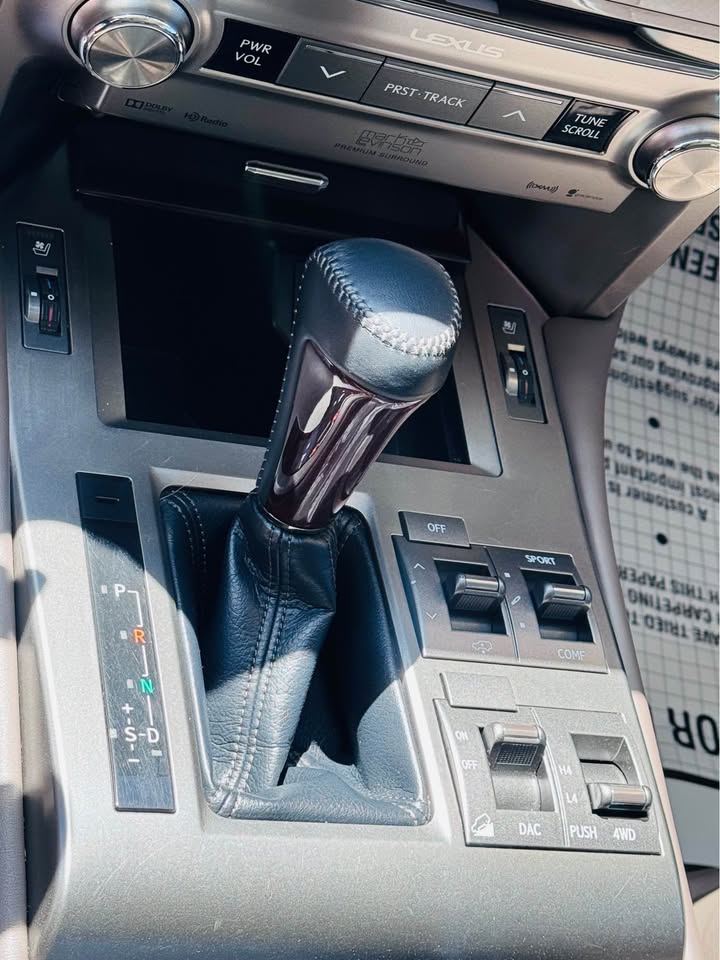 2018 Lexus GX · 460 Premium in Salinas, CA (photo 10) — photo 10