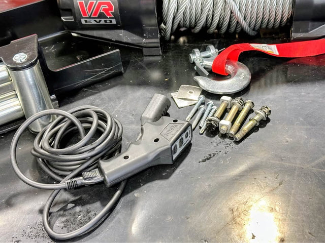 WARN 12,000 lb VR 12 Winch NEW — photo 3