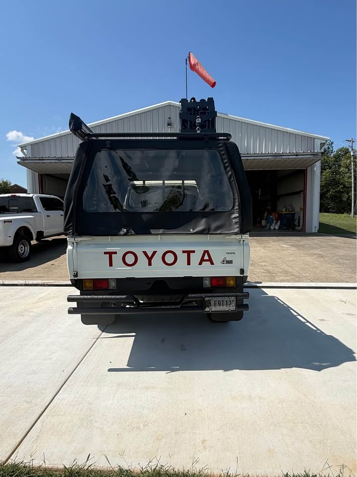 1995 Toyota Landcruiser in Simpsonville, KY (photo 8) — photo 8