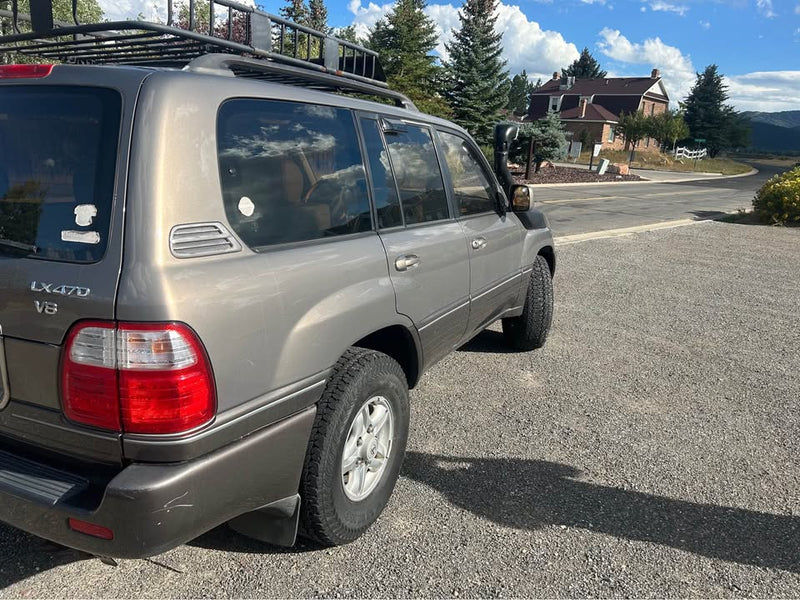 2000 Lexus LX · LX 470 Sport Utility 4D in Park City, UT (photo 5) — photo 5