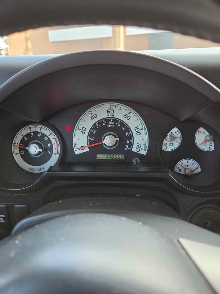 2007 Toyota FJ Cruiser clean title in Mesa, AZ (photo 5) — photo 5
