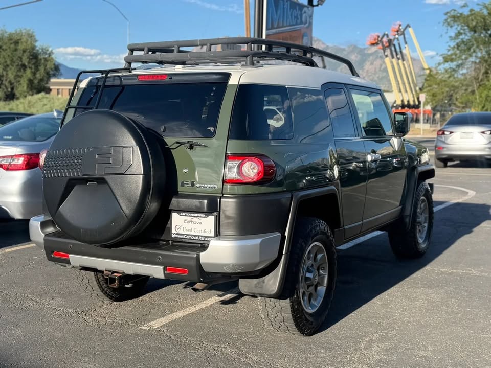 2013 Toyota FJ Cruiser (photo 6) — photo 6
