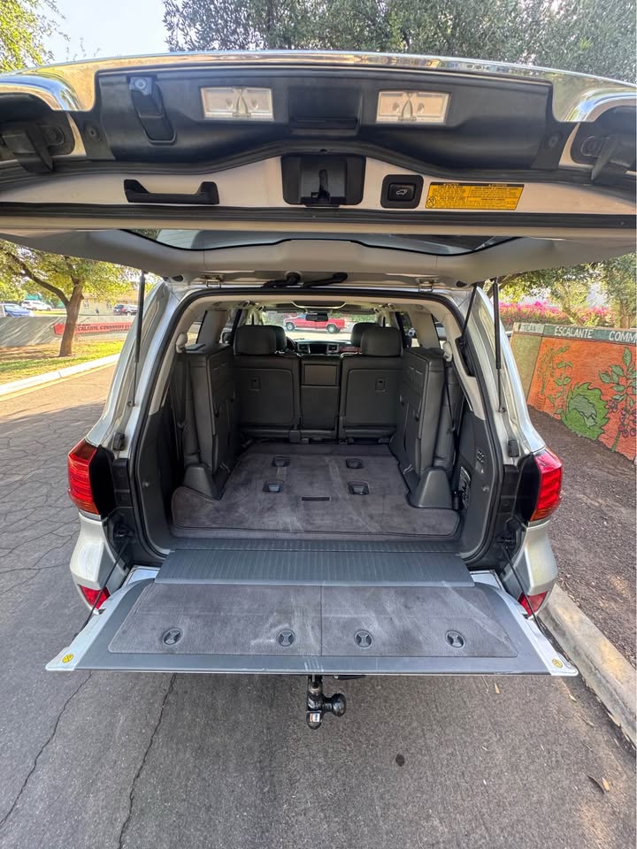2010 Lexus LX · LX 570 Sport Utility 4D in Tempe, AZ (photo 4) — photo 4