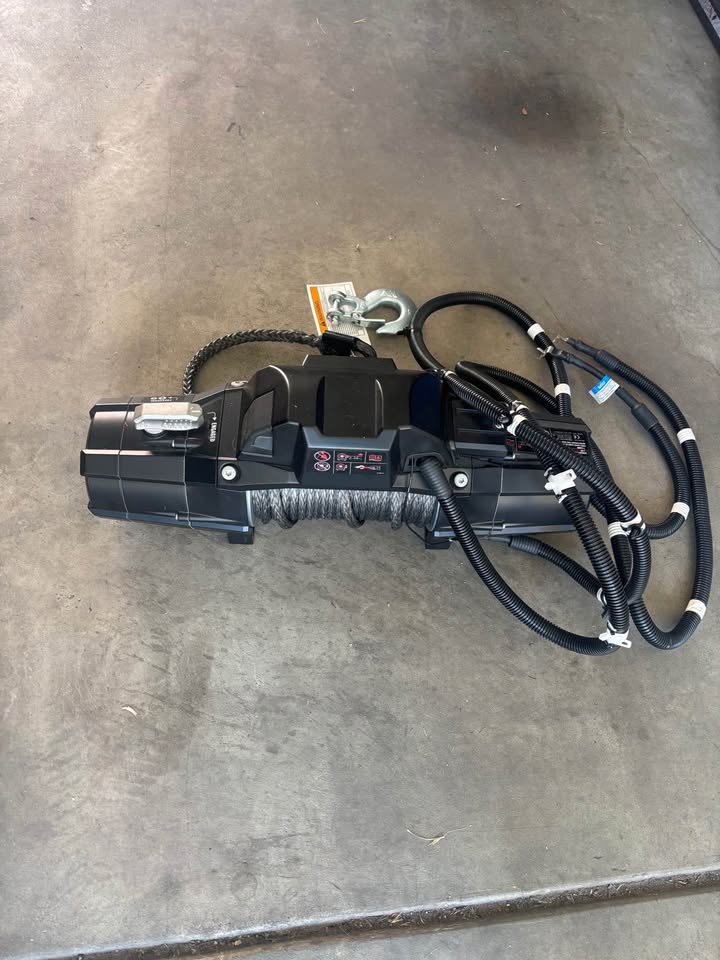 Warn Zeon 10S Winch Ford Bronco in Denver, CO (photo 5) — photo 5