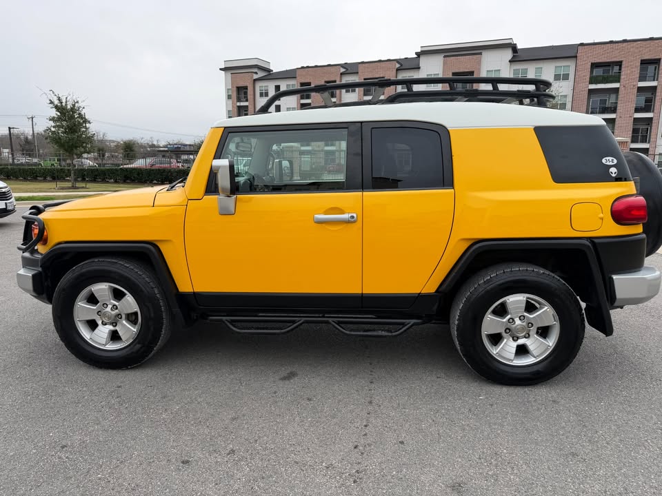 2007 Toyota FJ Cruiser in Austin, TX (photo 2) — photo 2