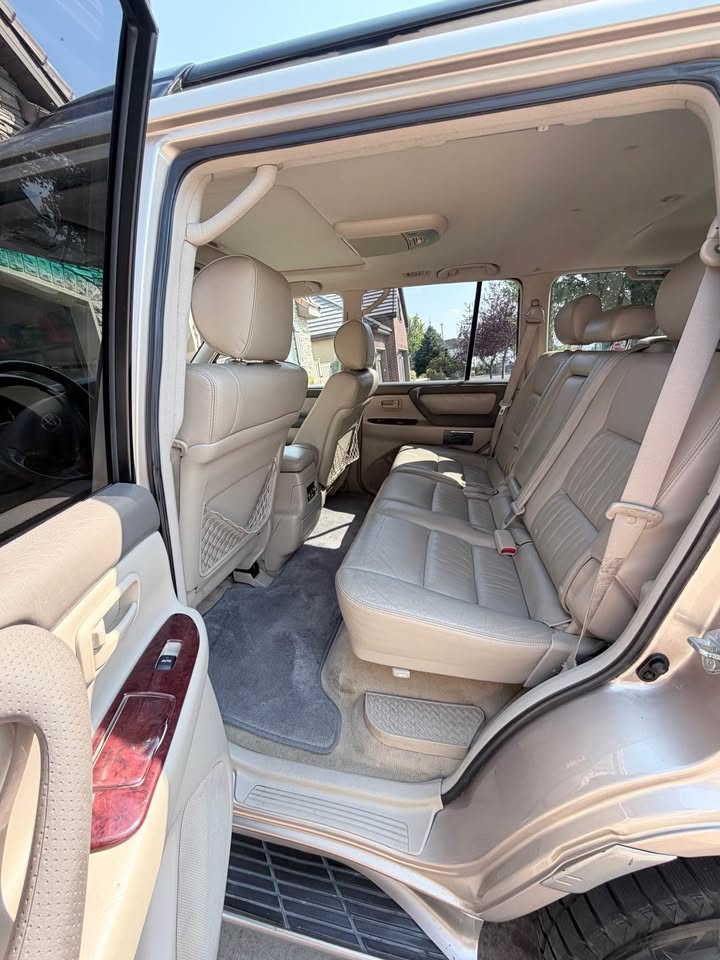 2005 Toyota Landcruiser (photo 4) — photo 4