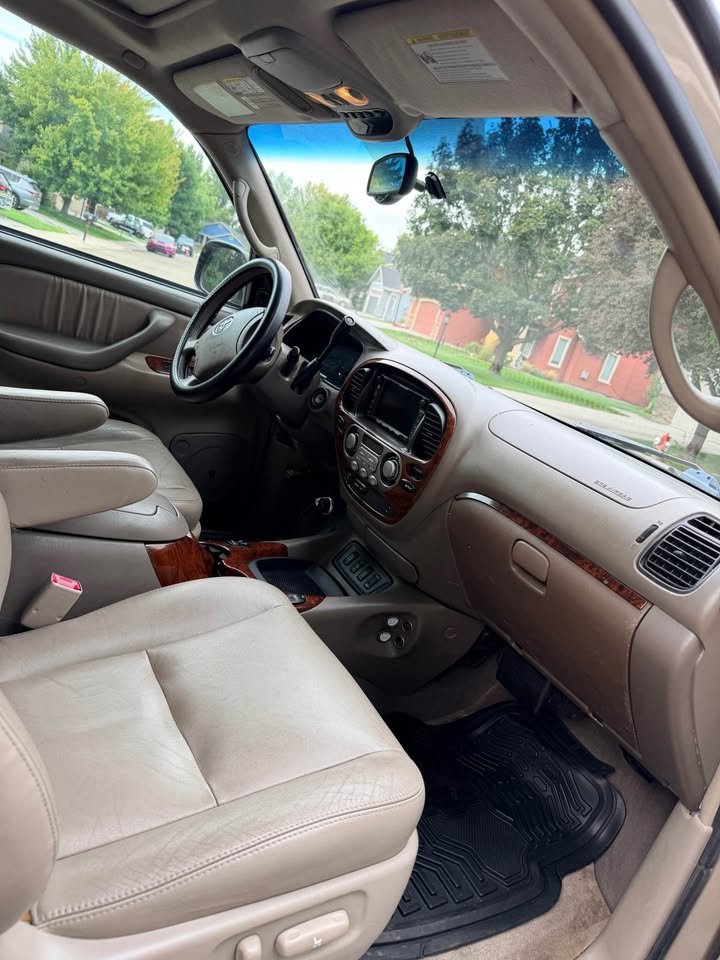 2006 Toyota Sequoia · Limited 4WD 4.7L i-FORCE V8 in Meridian, ID (photo 7) — photo 7