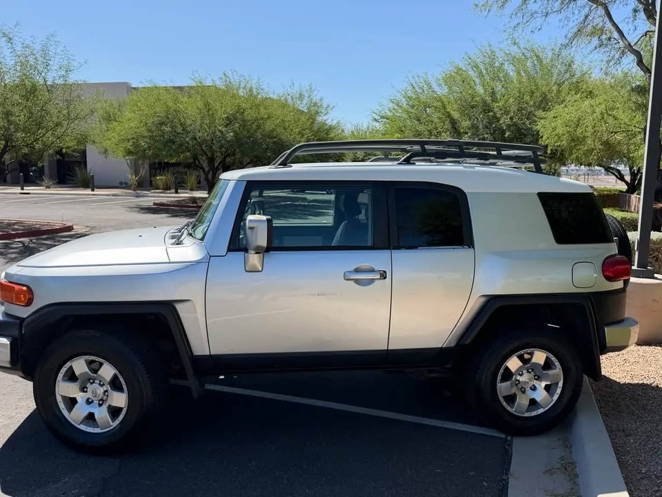 2007 Toyota FJ Cruiser · Sport Utility 2D in Chandler, AZ (photo 10) — photo 10