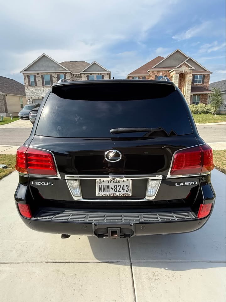 2010 Lexus LX · LX 570 Sport Utility 4D in San Antonio, TX (photo 4) — photo 4