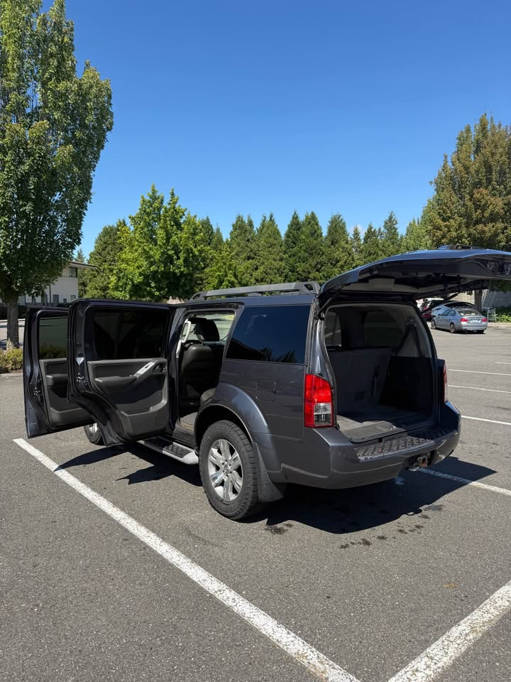 2011 Nissan Pathfinder · Sport Utility in Federal Way, WA (photo 4) — photo 4