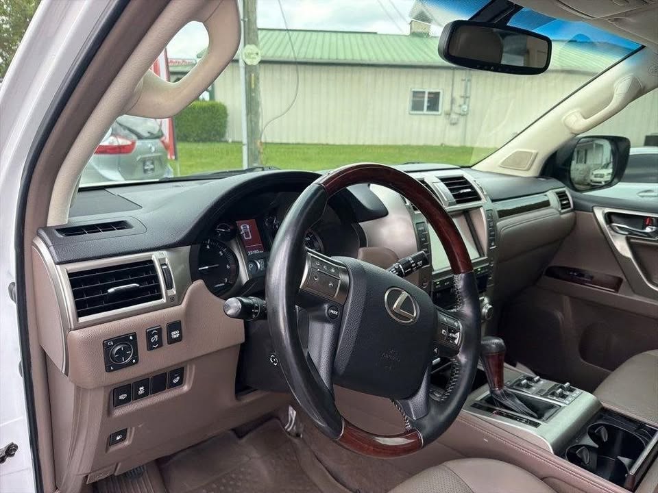 2018 Lexus GX in Paris, KY (photo 12) — photo 12