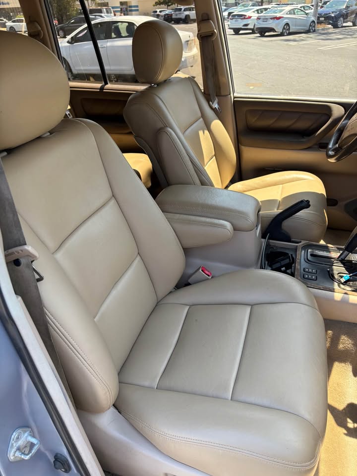 2000 Toyota Landcruiser in San Diego, CA (photo 3) — photo 3