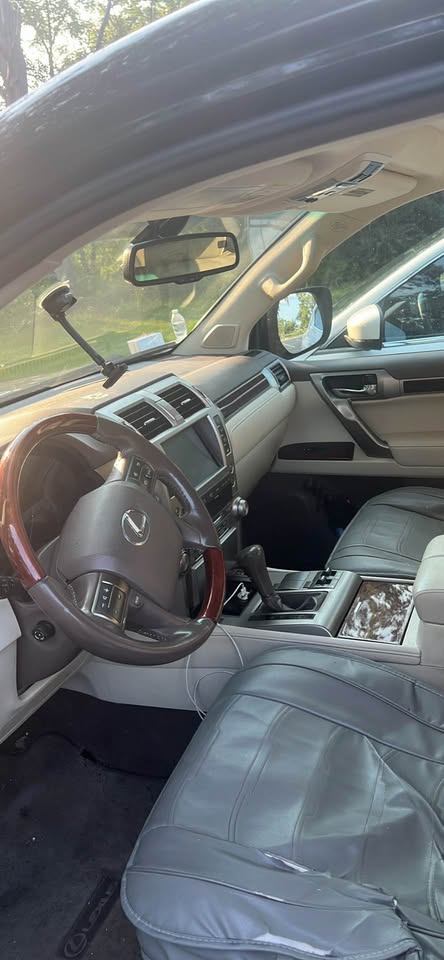 Lexus GX460 2010 (photo 2) — photo 2