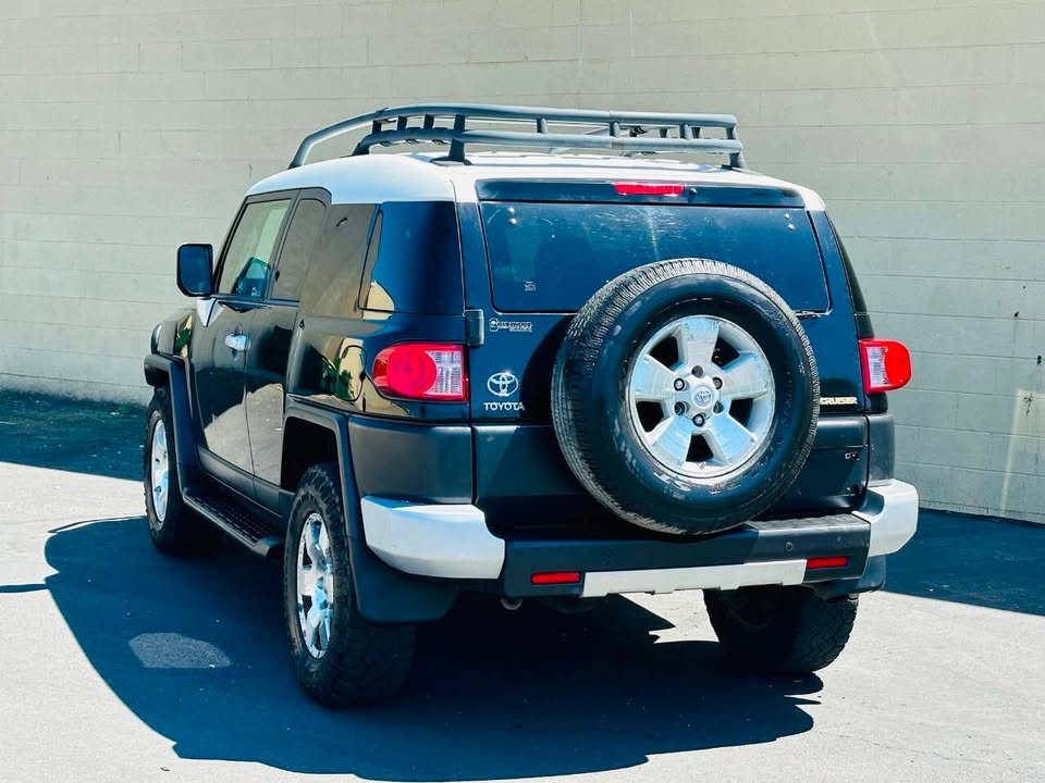2008 Toyota FJ Cruiser in Sacramento, CA (photo 6) — photo 6