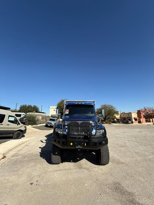 2022 International boondocker 6x6 custom rhino line of your choice — photo 2