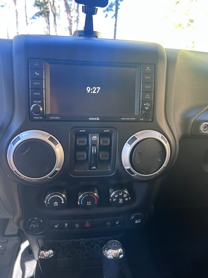 2017 Jeep Wrangler Unlimited Rubicon (JK) Sport Utility 4D in Seattle, WA (photo 5) — photo 5