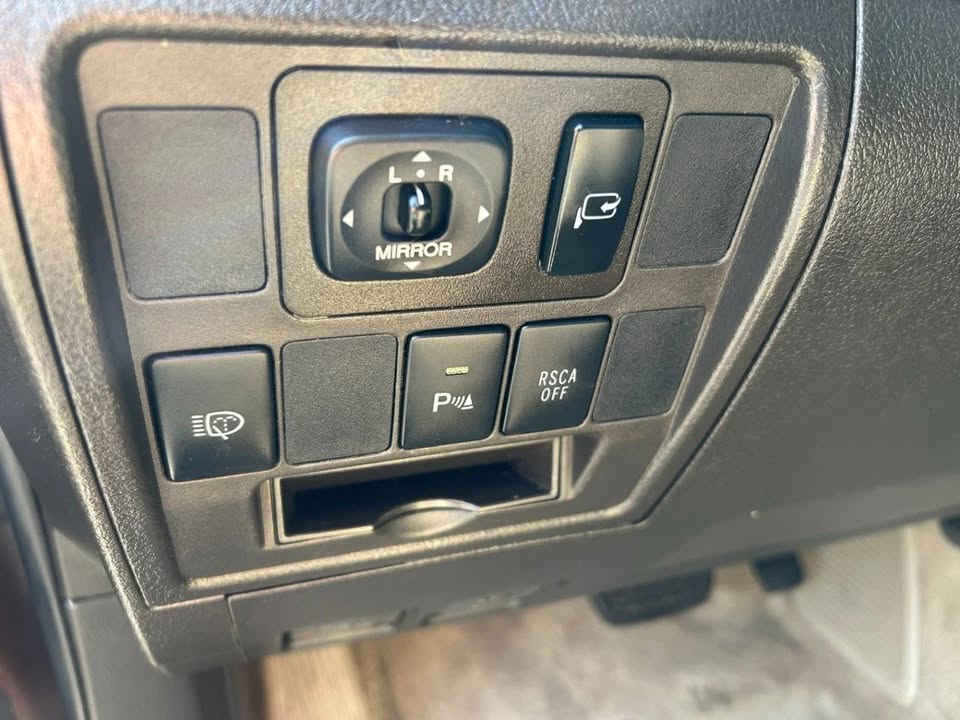 2011 Toyota Land Cruiser (photo 11) — photo 11