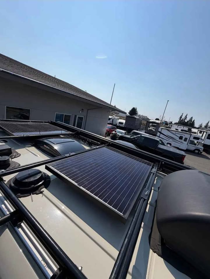 2024 Winnebago Revel 4x4 *LOADED* (photo 4) — photo 4