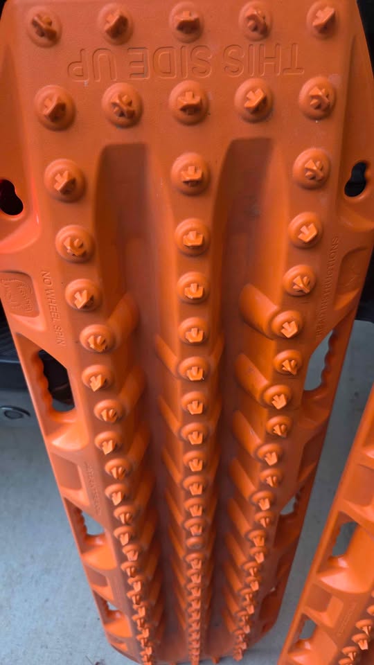 Maxtrax offroad recovery board — photo 2