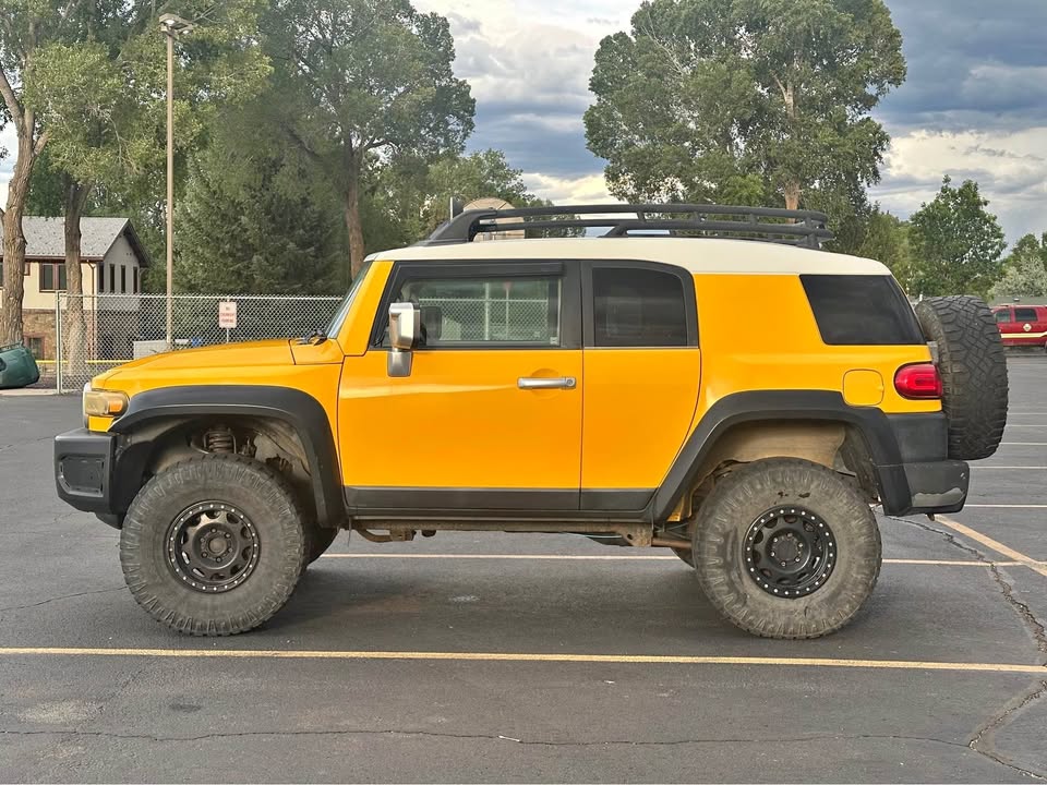 2007 Toyota FJ Cruiser · Sport Utility 2D in Gypsum, CO (photo 1)