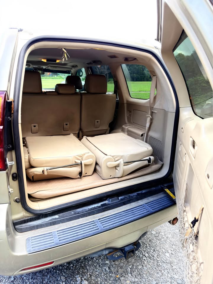 2005 Lexus GX · GX 470 Sport Utility 4D in Marietta, GA (photo 5) — photo 5