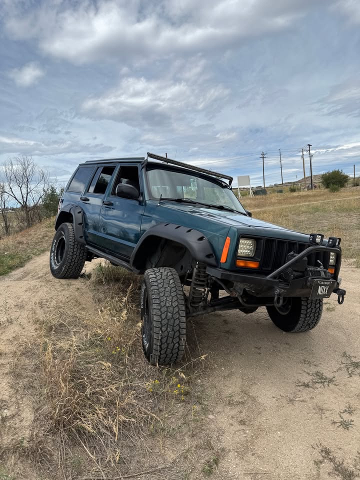 1998 Jeep Cherokee · Country Sport Utility 4D in Castle Rock, CO (photo 4) — photo 4