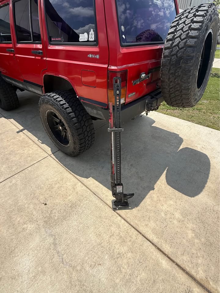 48-inch Hi-Lift Jack model HL-484 in New Braunfels, TX (photo 3) — photo 3