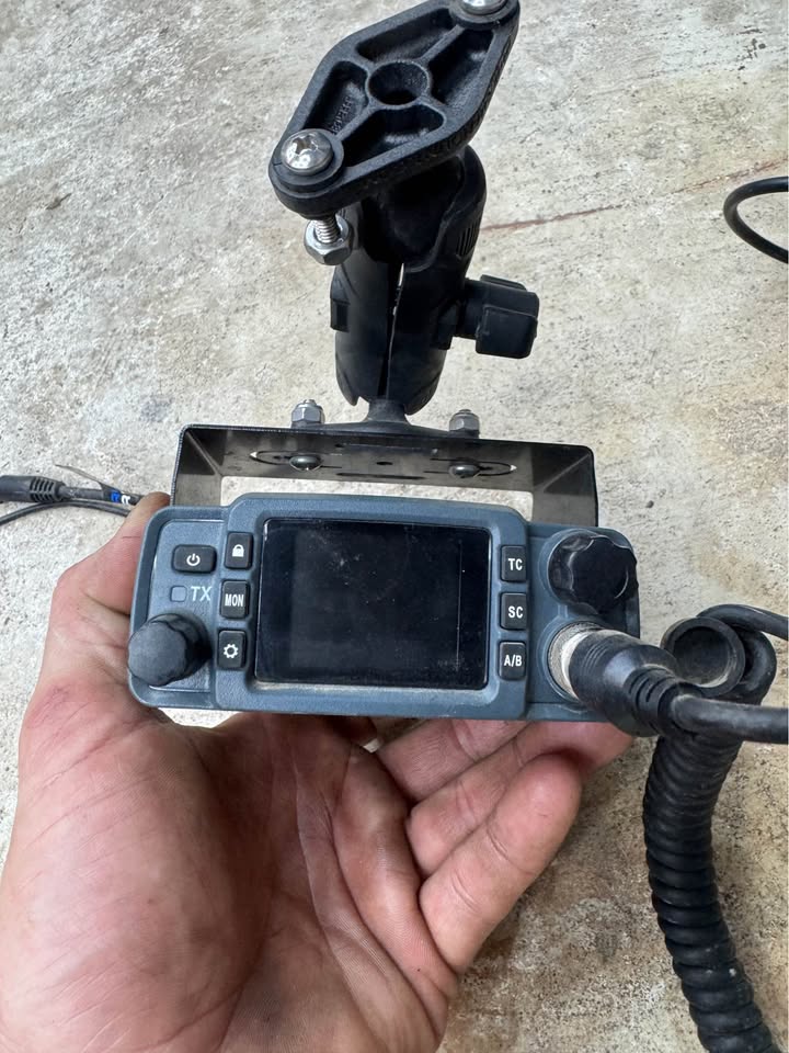 Rugged radio with uhf antenna in Spring, TX (photo 2) — photo 2