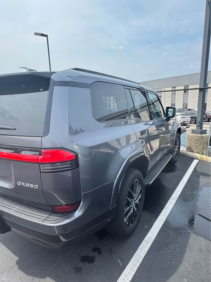 2025 Lexus GX 550 Premium plus (photo 4) — photo 4