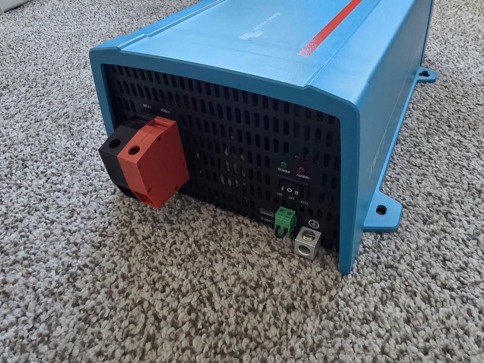 Victron Energy Phoenix 12/1200 Pure Sinewave Inverter in Aurora, CO (photo 2)