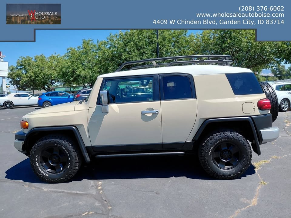 2008 Toyota FJ Cruiser in Garden City, ID (photo 2) — photo 2