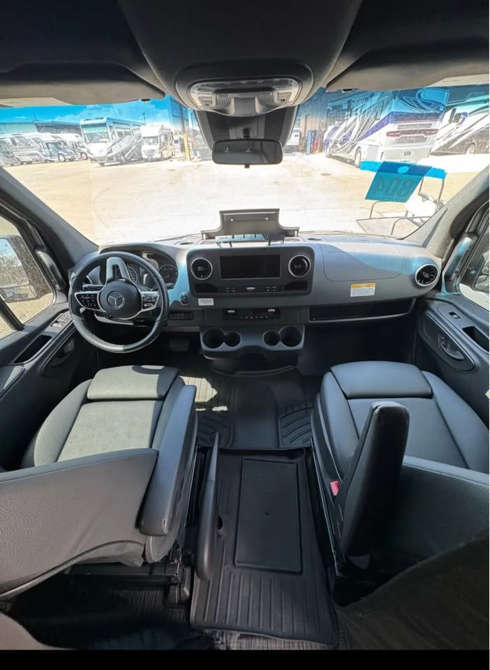 2025 Winnebago Revel 44E Upgraded in Phoenix, AZ (photo 10)