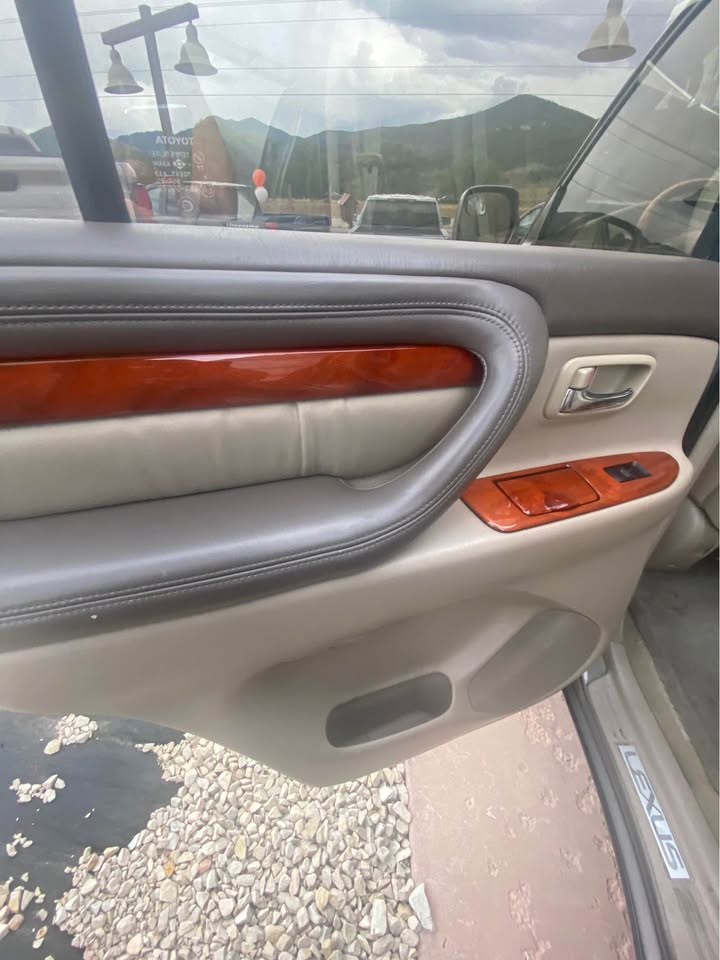 2000 Lexus LX · LX 470 Sport Utility 4D in Park City, UT (photo 7) — photo 7