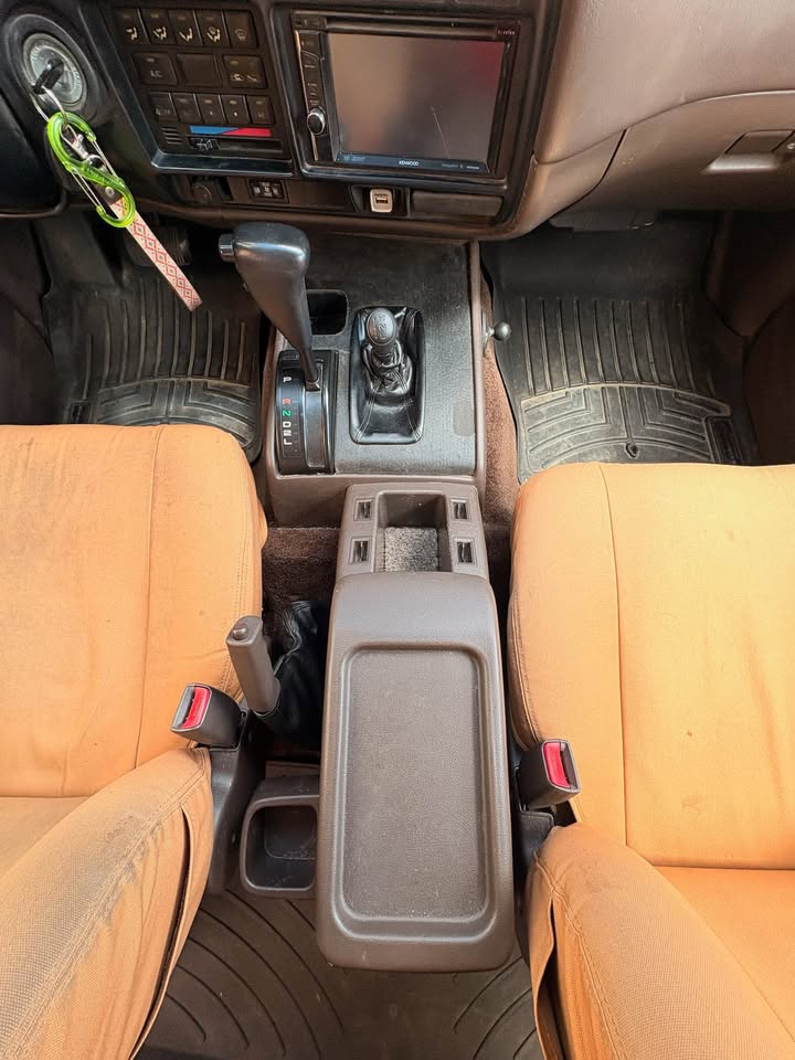 1994 Toyota Landcruiser in Denver, CO (photo 11) — photo 11