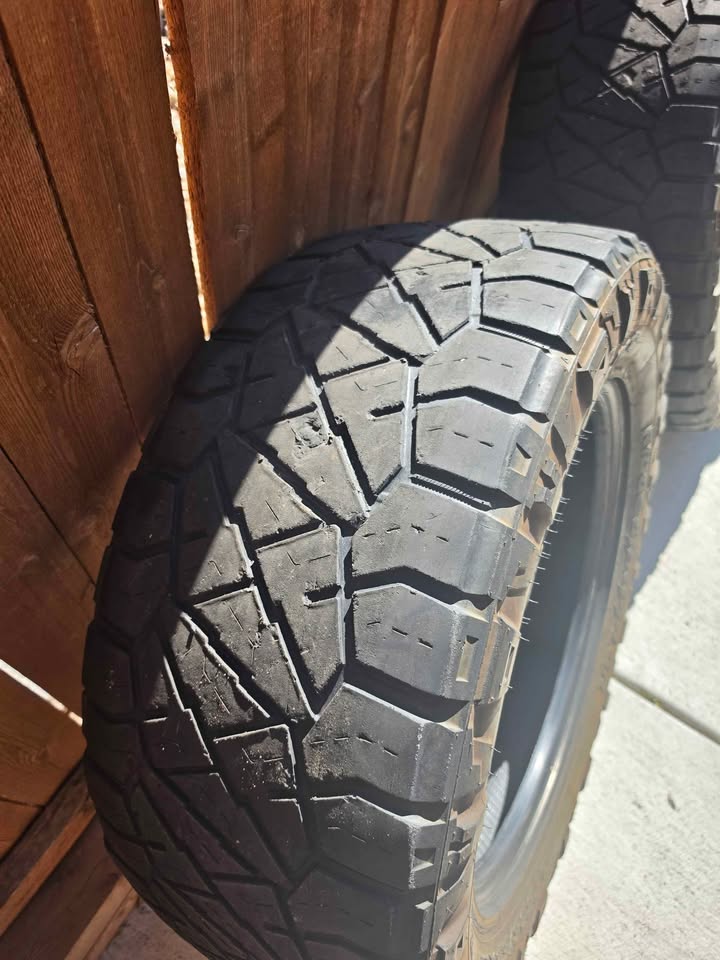 Lt 305 55 20 Nitto Ridge Grappler tires in Johnstown, CO (photo 7) — photo 7