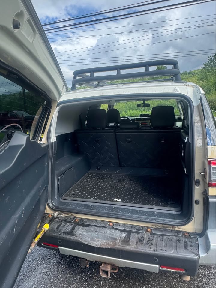 2012 Toyota FJ Cruiser · Sport Utility 2D in Torrington, CT (photo 10) — photo 10