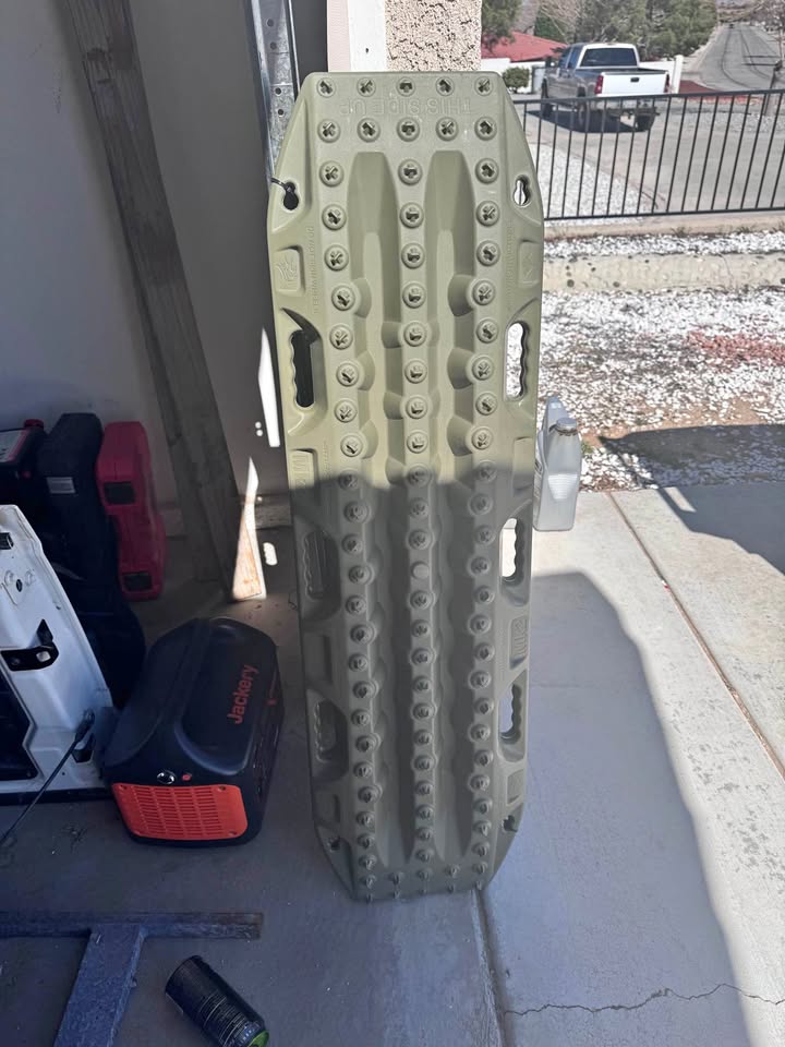 Maxtrax Traction Boards in Hesperia, CA (photo 1)