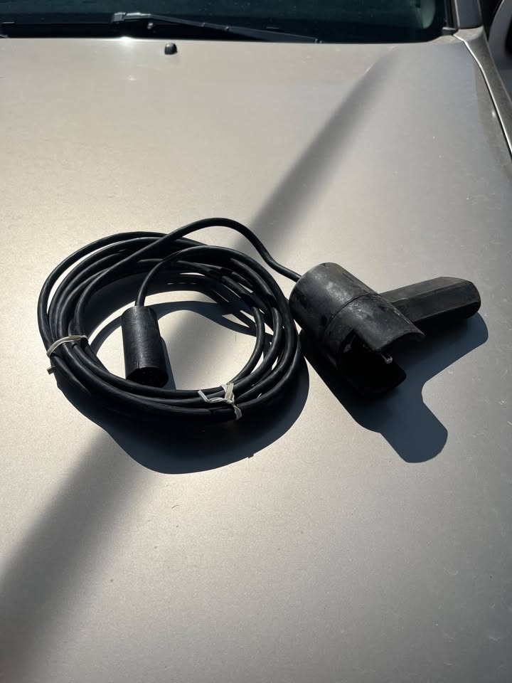 WARN XD9000I 12 VOLT ELECTRIC WINCH in Boise, ID (photo 6) — photo 6