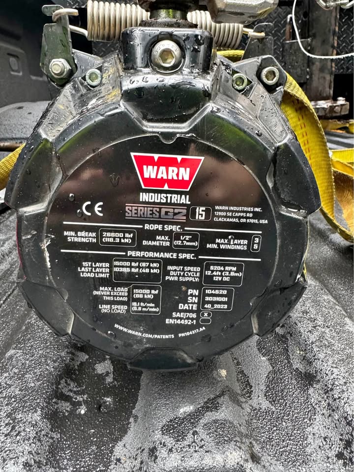 Warn G2 15,000lb winch in Edmonds, WA (photo 1)