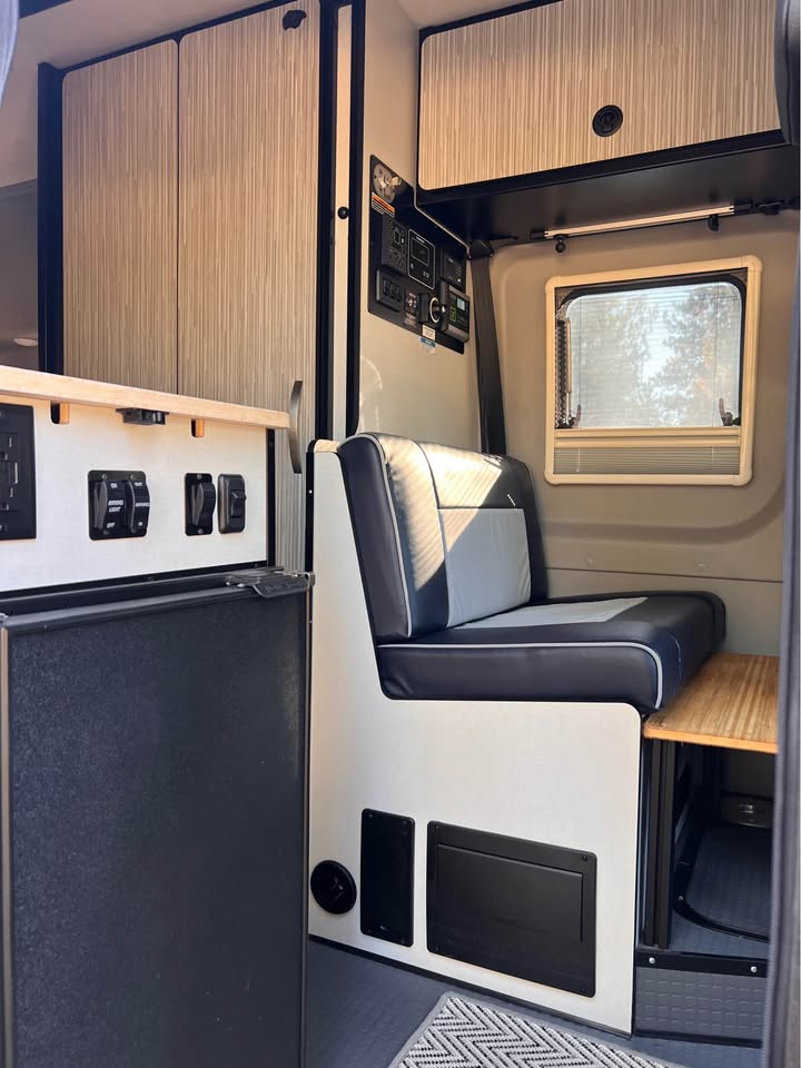 2022 Winnebago Revel + in Sisters, OR (photo 9) — photo 9