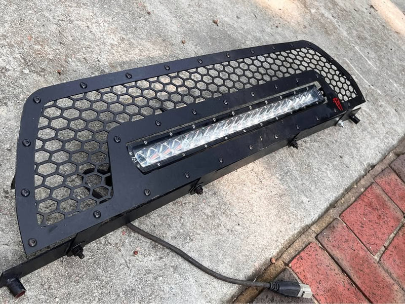 5th gen Toyota 4 runner R1 grill with light bar in Lexington, SC (photo 4) — photo 4